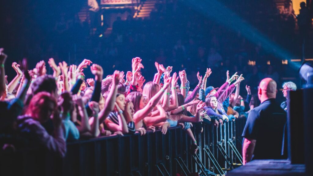 Fanbase Builder_Grow Your Fanbase