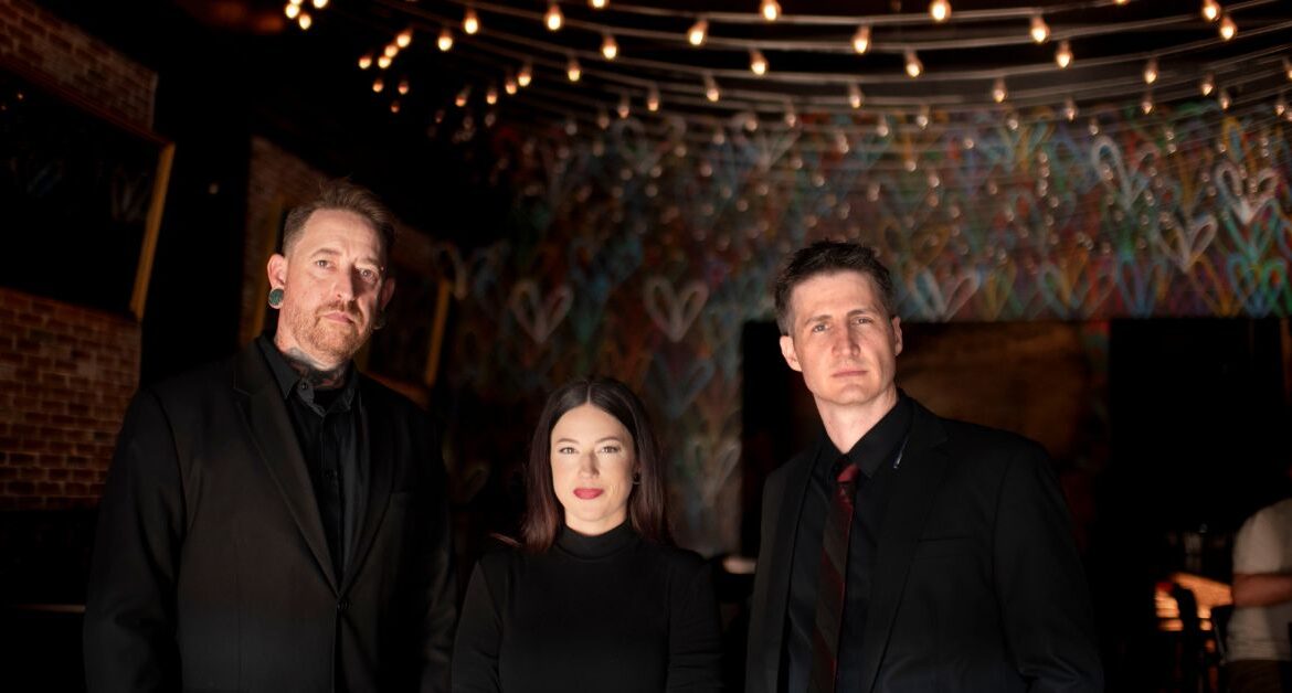 Denver Colorado rock band Analog Amara will release debut EP. 'Slowly Falling Apart, 31st October 2025